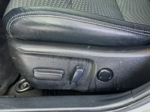 Used 2014 Toyota Camry SE FWD image 21