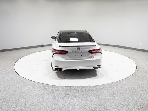 Used 2022 Toyota Camry XSE image 31