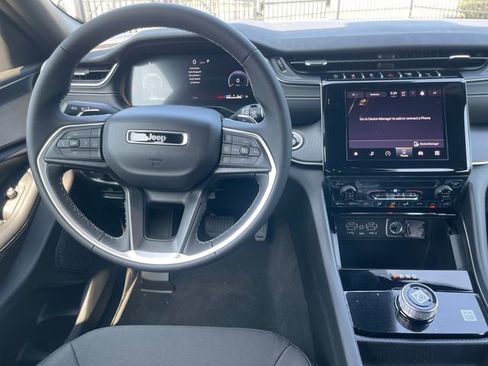 New 2025 Jeep Grand Cherokee L Laredo image 14