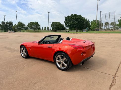 Used 2008 Pontiac Solstice GXP w/ Premium Package RWD image 7