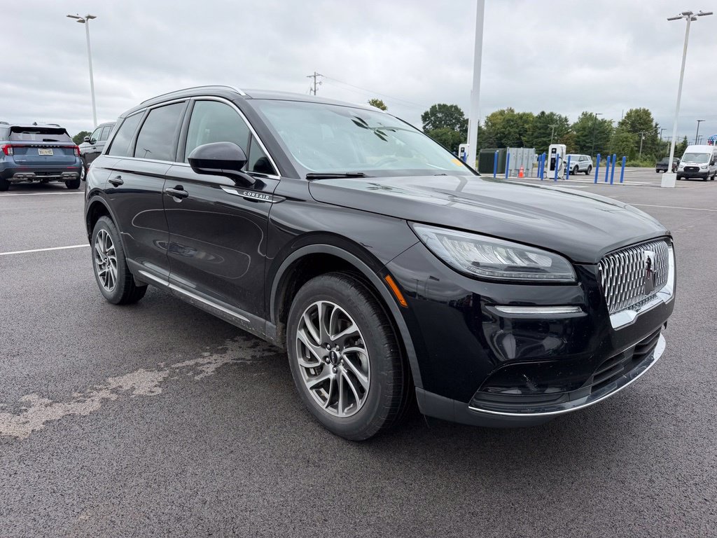 Used 2022 Lincoln Corsair AWD w/ Equipment Group 101A image 4