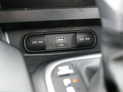 Used 2023 Kia Soul LX image 21