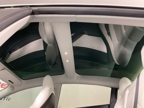 Used 2018 Tesla Model 3 Long Range image 17