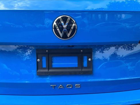 Used 2022 Volkswagen Taos SE FWD image 33