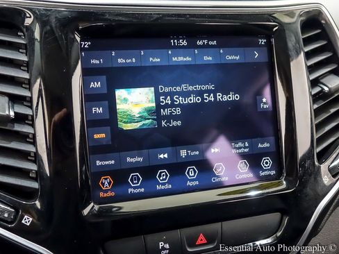 Used 2019 Jeep Cherokee Limited AWD/4WD image 20