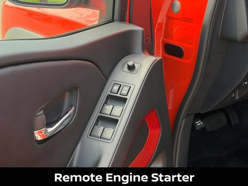 Certified 2025 Nissan Frontier PRO-4X w/ Pro Premium Package AWD/4WD image 16