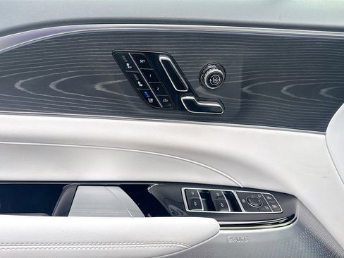 New 2025 Cadillac Lyriq Luxury image 17