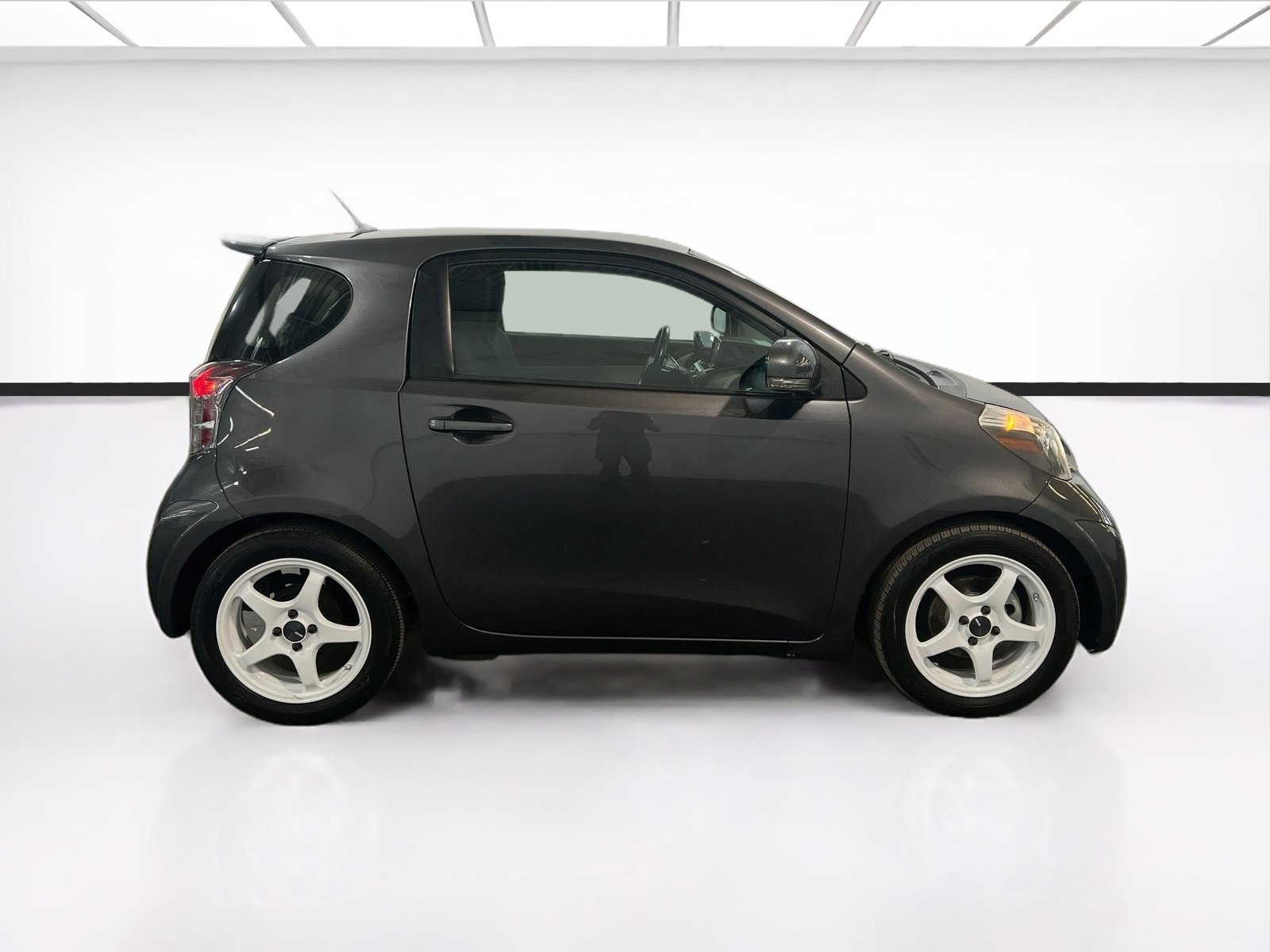 Used 2012 Scion iQ w/ Rear Speaker Pkg FWD image 21