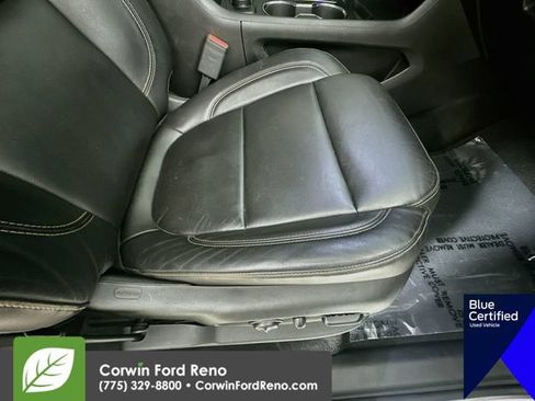 Used 2020 Chevrolet Traverse LT w/ LT Premium Package FWD image 34