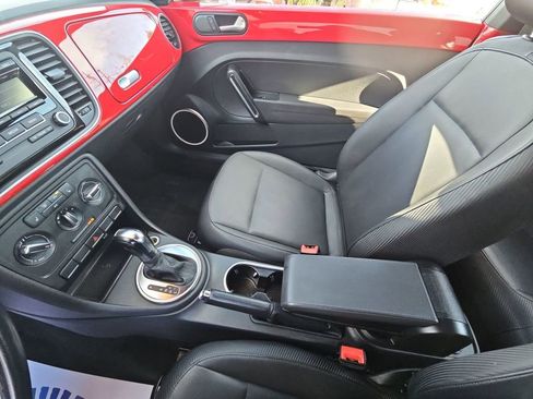 Used 2014 Volkswagen Beetle 2.5 image 19