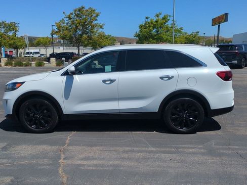 Used 2020 Kia Sorento EX FWD image 9