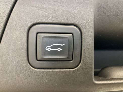 Used 2023 Buick Envision Avenir image 32