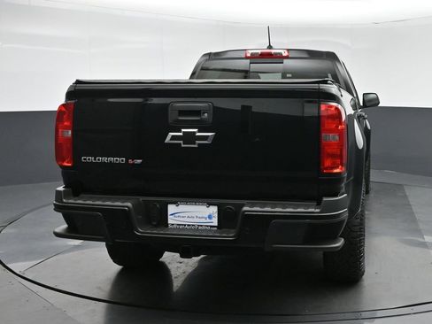 Used 2020 Chevrolet Colorado Z71 w/ Z71 Midnight Edition image 6