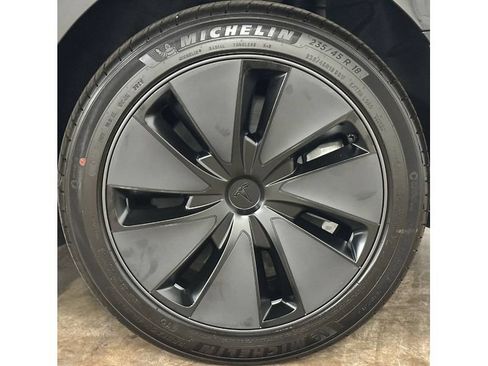 Used 2026 Tesla Model 3 RWD image 11