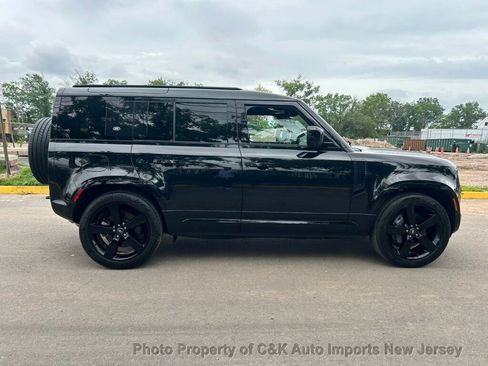 Used 2023 Land Rover Defender 110 X-Dynamic SE AWD/4WD image 8