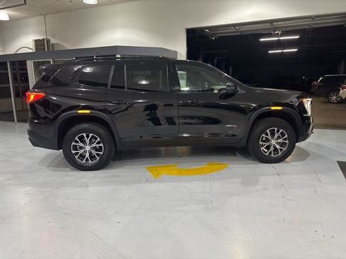 Used 2024 GMC Acadia AT4 w/ Luxury Package image 7