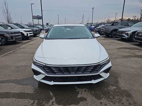 New 2026 Hyundai Elantra Limited image 8