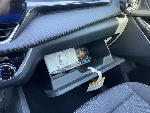 Used 2026 Chevrolet Equinox LT image 30