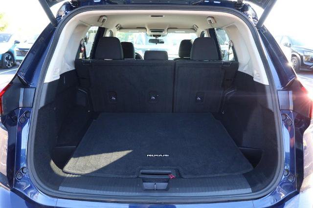 Certified 2025 Nissan Rogue SV FWD image 7