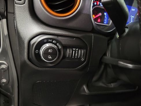 Used 2021 Jeep Gladiator Mojave w/ Cold Weather Group image 20