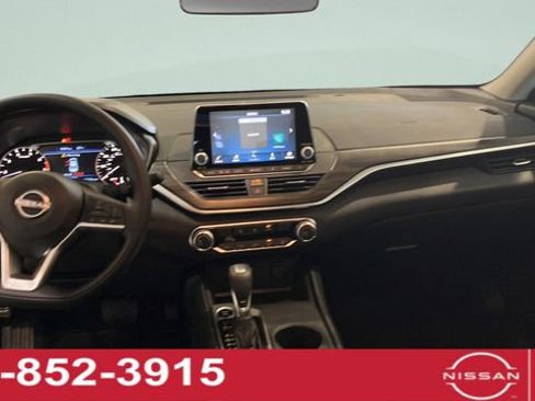New 2026 Nissan Altima 2.5 SV FWD image 3