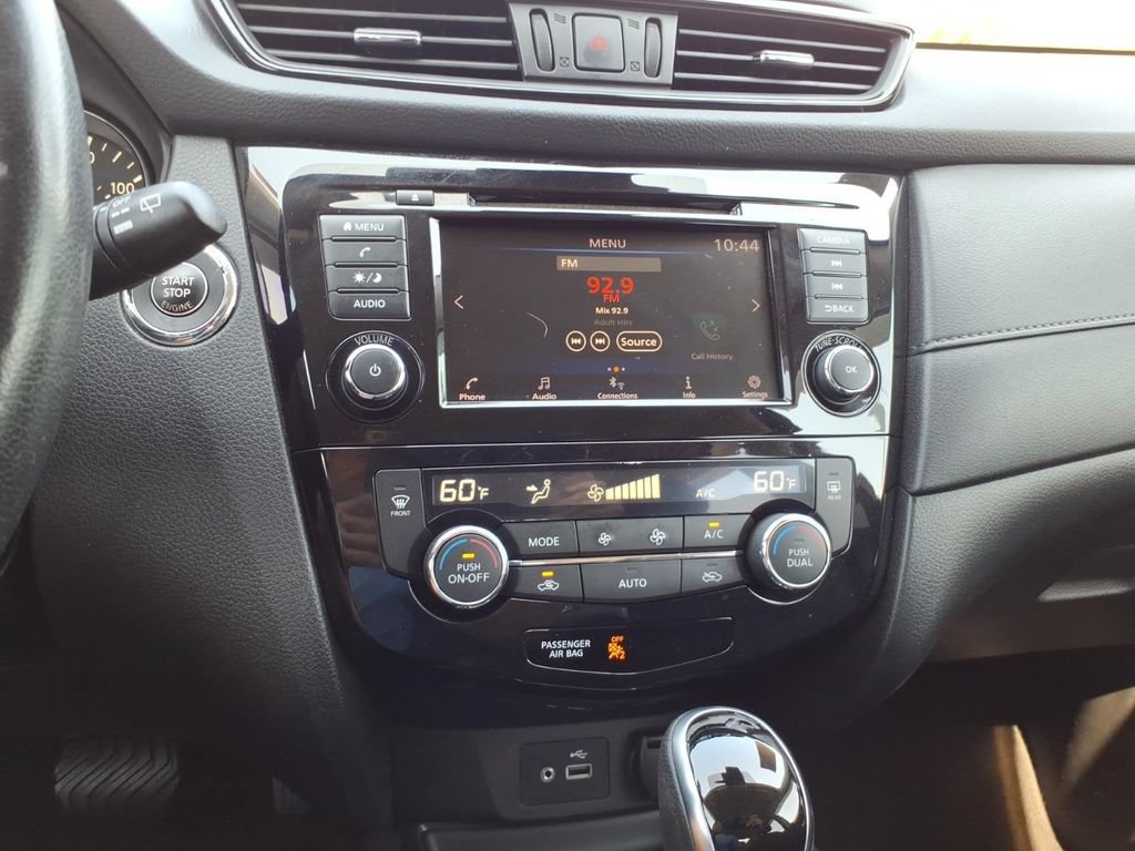 Certified 2020 Nissan Rogue SV FWD image 10