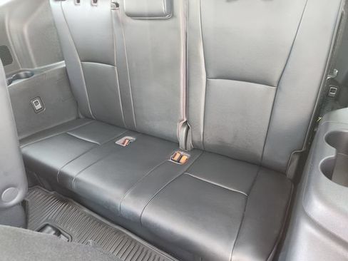 Used 2023 Toyota Highlander XLE FWD image 21