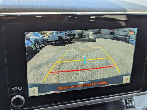 Used 2025 Toyota Camry SE FWD image 6