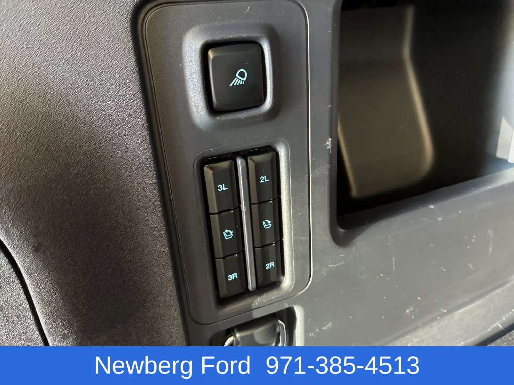 Used 2025 Ford Expedition Max Platinum w/ Stealth Performance Package AWD/4WD image 33