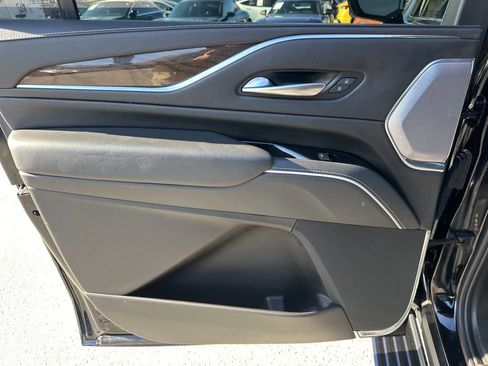 Used 2023 Cadillac Escalade ESV Sport Platinum image 32