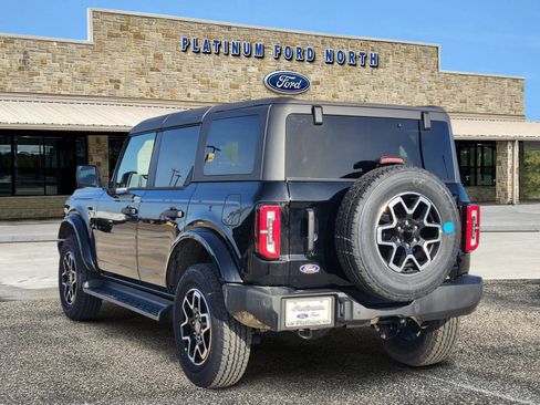 New 2026 Ford Bronco Outer Banks image 4