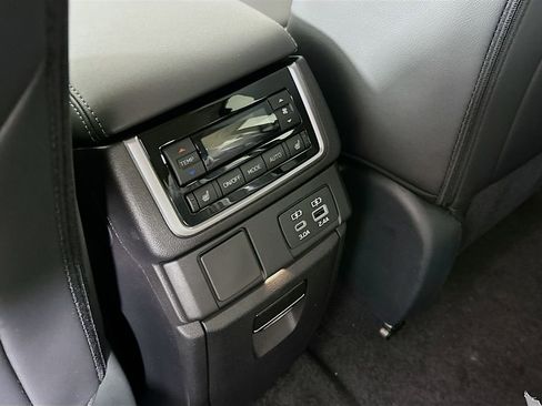 New 2025 Subaru Ascent Limited w/ Popular Package #2 image 33