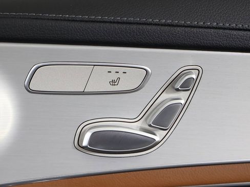 Used 2023 Mercedes-Benz GLC 300 4MATIC Coupe image 40