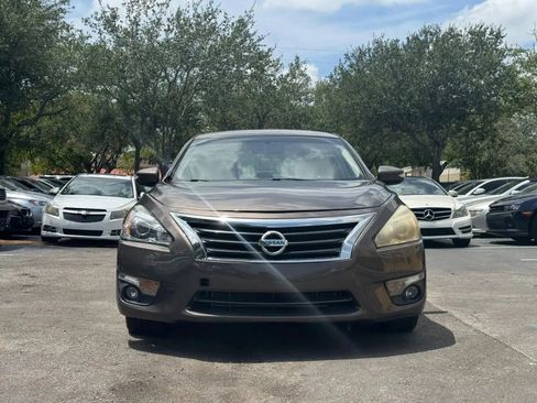 Used 2013 Nissan Altima 2.5 SL w/ Technology Pkg FWD image 4