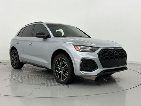 Used 2022 Audi SQ5 Prestige w/ Prestige Package AWD/4WD image 7