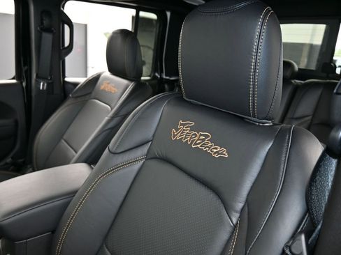 Used 2024 Jeep Gladiator Sport image 13