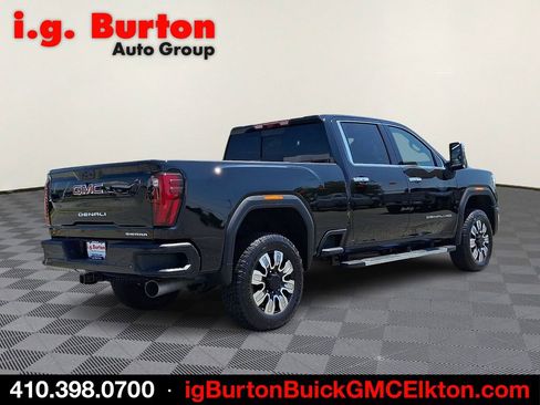 New 2026 GMC Sierra 2500 Denali w/ Denali Reserve Package AWD/4WD image 4