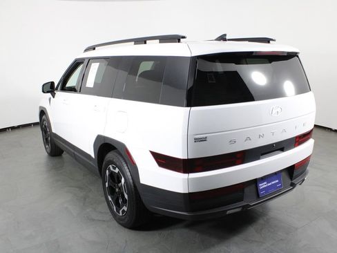 Used 2024 Hyundai Santa Fe SEL FWD image 16