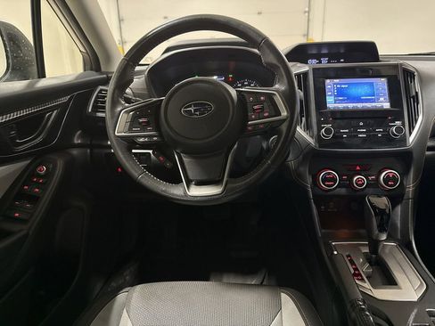 Used 2022 Subaru Crosstrek 2.0i Premium w/ Moonroof Package AWD/4WD image 11