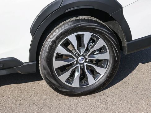 Used 2025 Subaru Outback Touring XT AWD/4WD image 10
