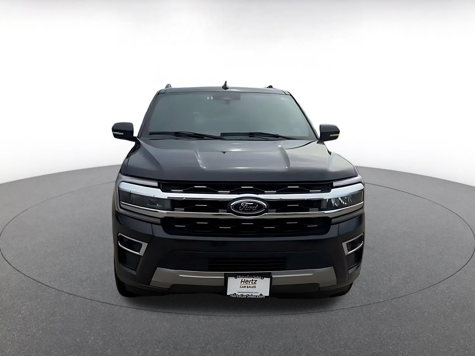 Used 2024 Ford Expedition Limited AWD/4WD image 4