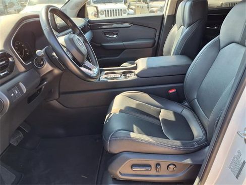 Used 2024 Honda Pilot EX-L image 4