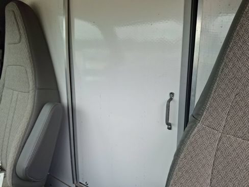 Used 2021 Chevrolet Express 3500 w/ Power Convenience Package RWD image 14