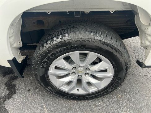 Used 2019 Chevrolet Silverado 1500 Custom w/ Custom Value Package image 21