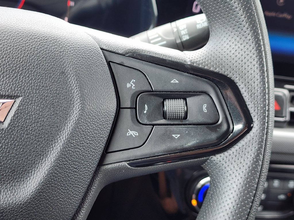 Used 2025 Chevrolet TrailBlazer LT FWD image 26
