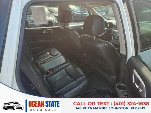 Used 2017 Nissan Pathfinder SL AWD/4WD image 12