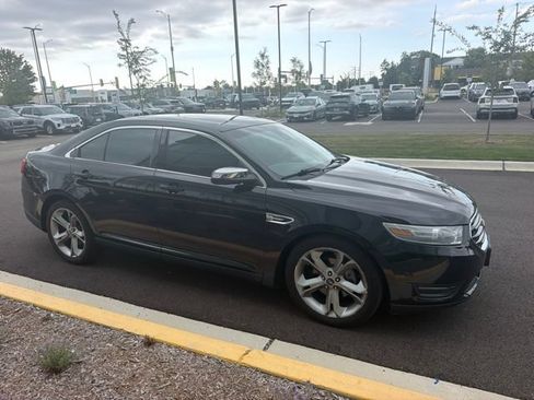Used 2013 Ford Taurus Limited FWD image 6