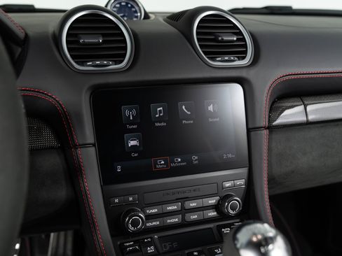 Used 2025 Porsche 718 Cayman GTS RWD image 39