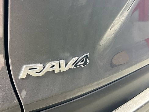Used 2020 Toyota RAV4 LE image 35