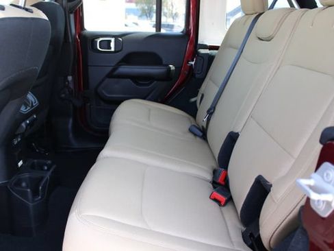 Used 2022 Jeep Wrangler Unlimited Sahara w/ LED Lighting Group AWD/4WD image 42
